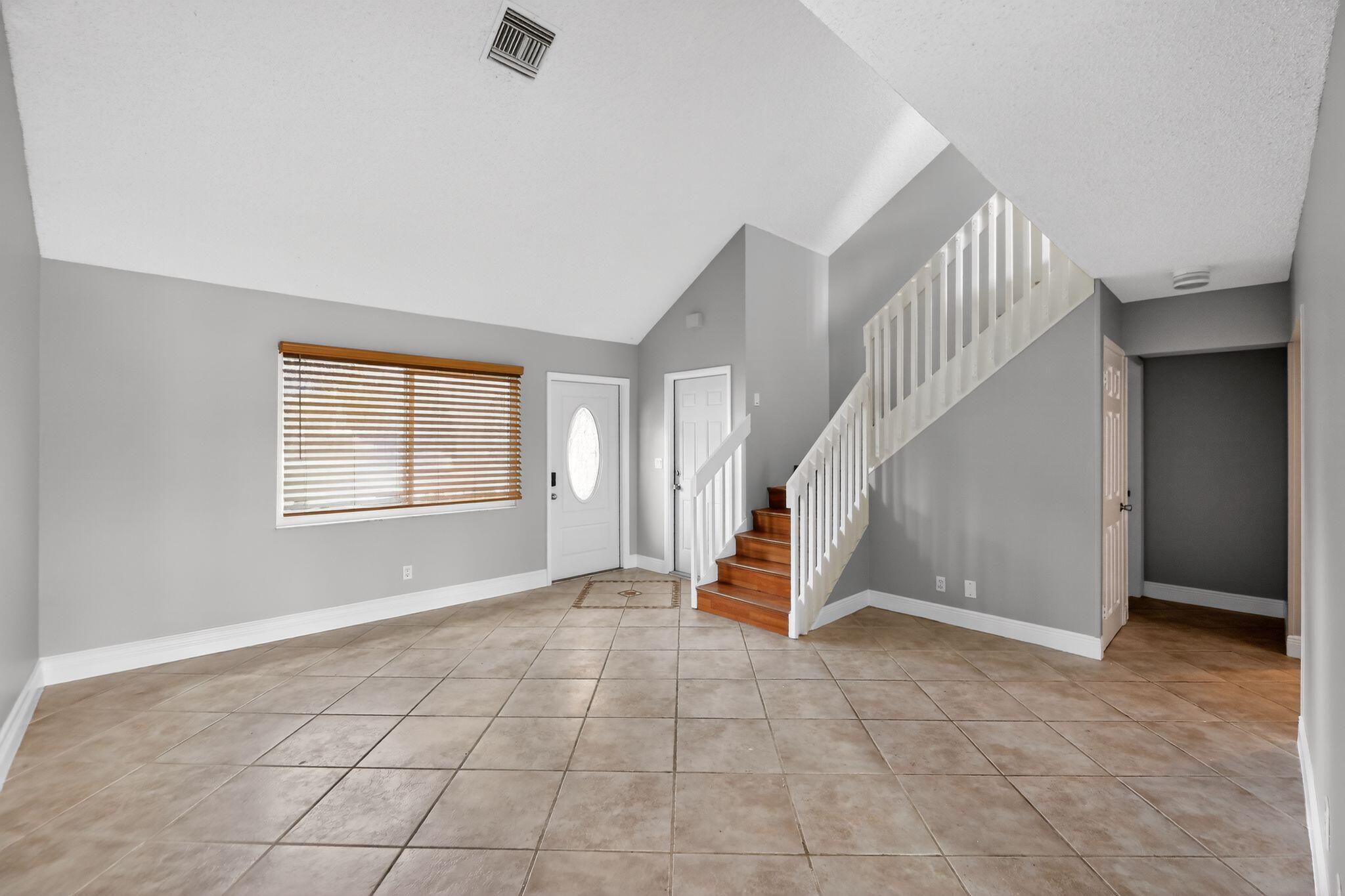 LAKES OF TARA UNIT 1 - Residential