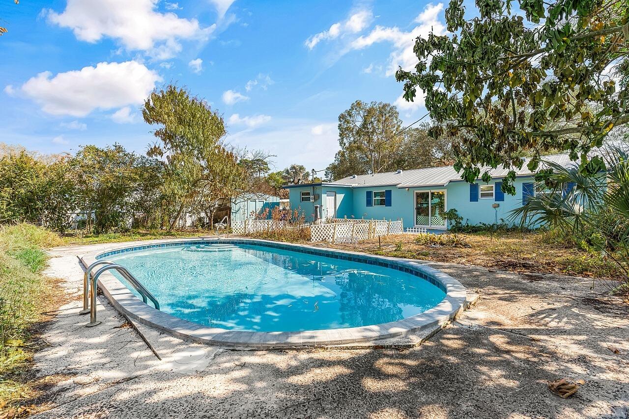 EASTVIEW GARDENS - Residential