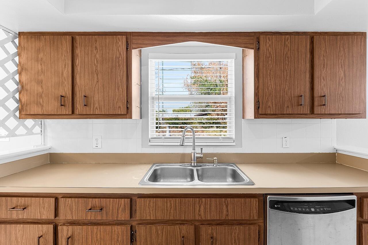 EASTVIEW GARDENS - Residential