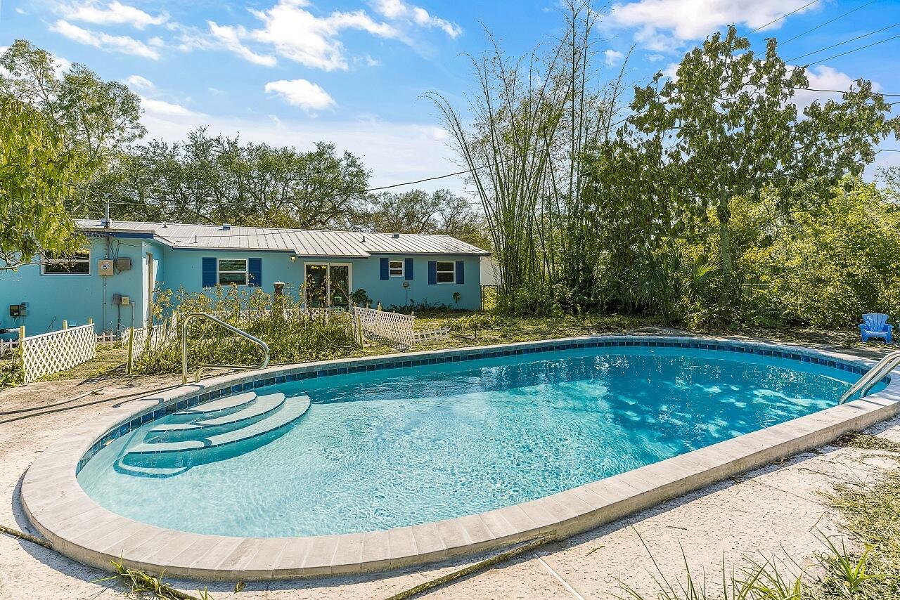 EASTVIEW GARDENS - Residential