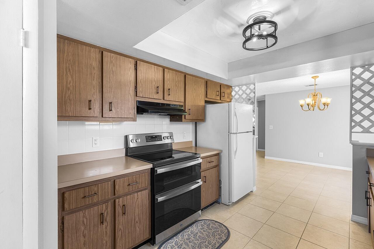 EASTVIEW GARDENS - Residential