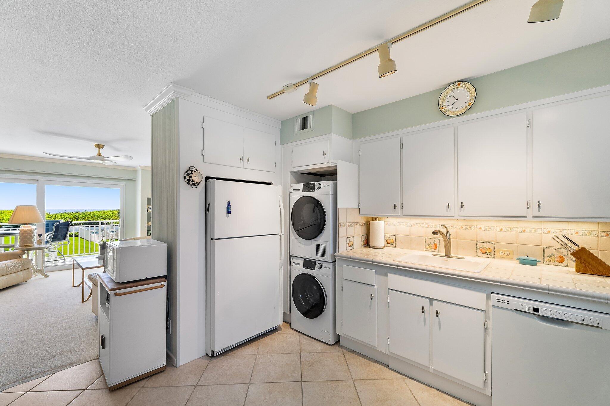 33 S Ocean Avenue 206