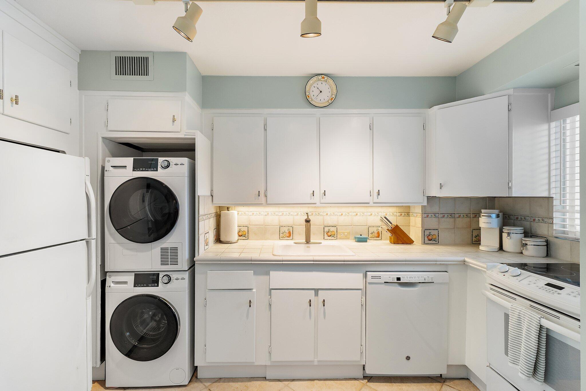 33 S Ocean Avenue 206