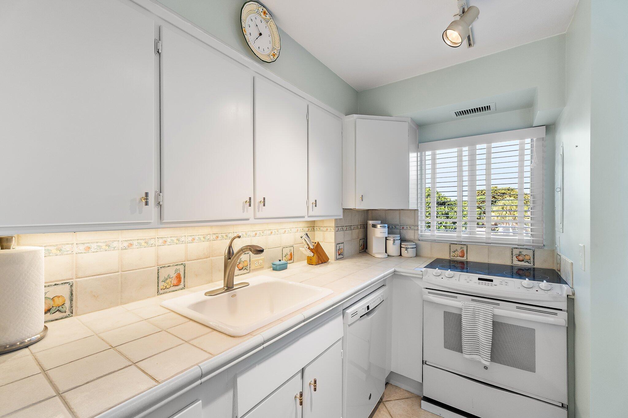 33 S Ocean Avenue 206