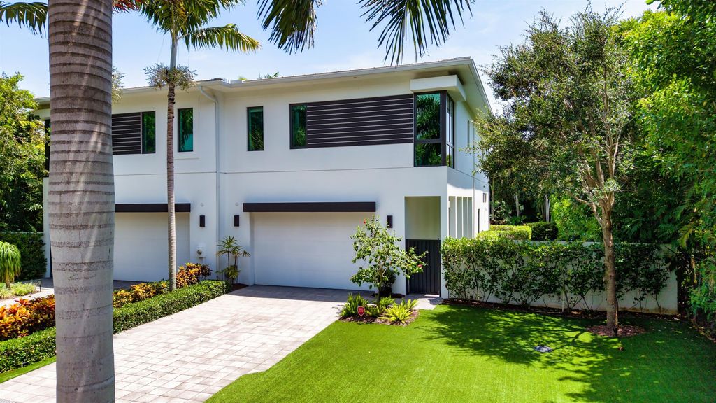Photo of 904 BOND Way, Delray Beach, FL 33483 (MLS # B26056985)