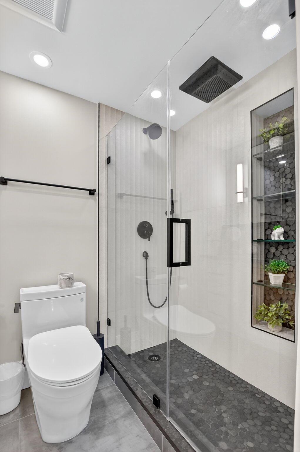 COVE BEACH CLUB - Residential Lease