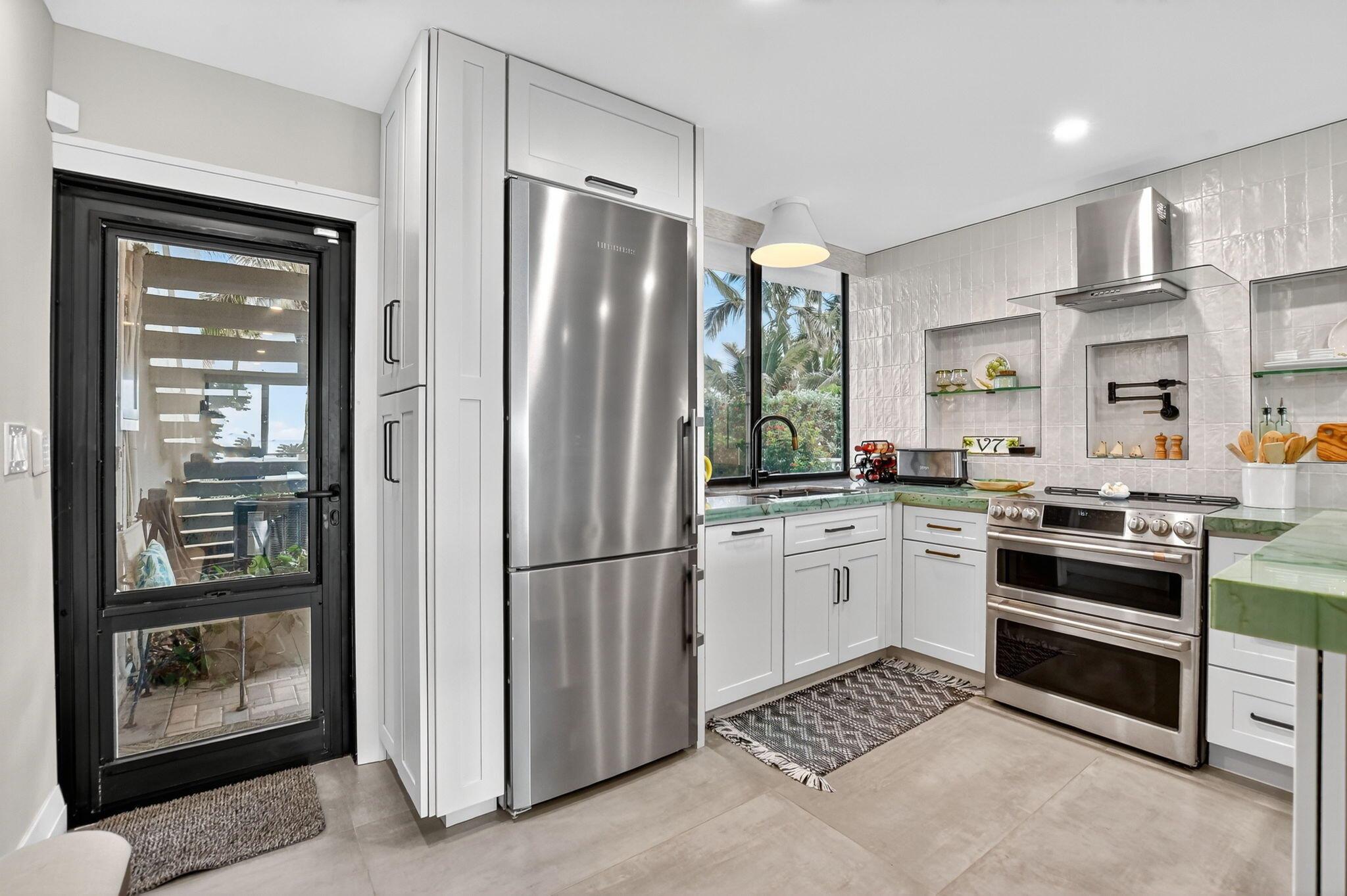 COVE BEACH CLUB - Residential Lease