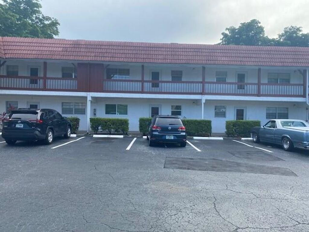 Photo of 2900 SW 22nd Avenue #5010, Delray Beach, FL 33445 (MLS # R11160752)