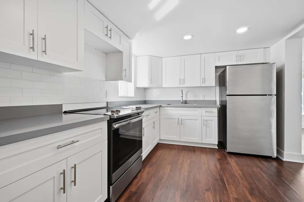 Photo of 3913 NW 76th Terrace, Hollywood, FL 33024 (MLS # B26050272)