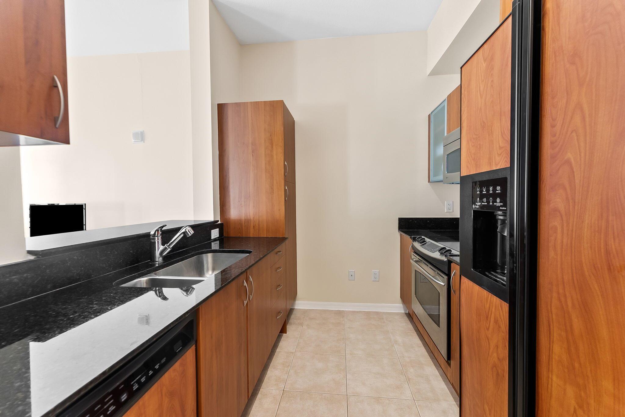 BOCA GRAND - Residential