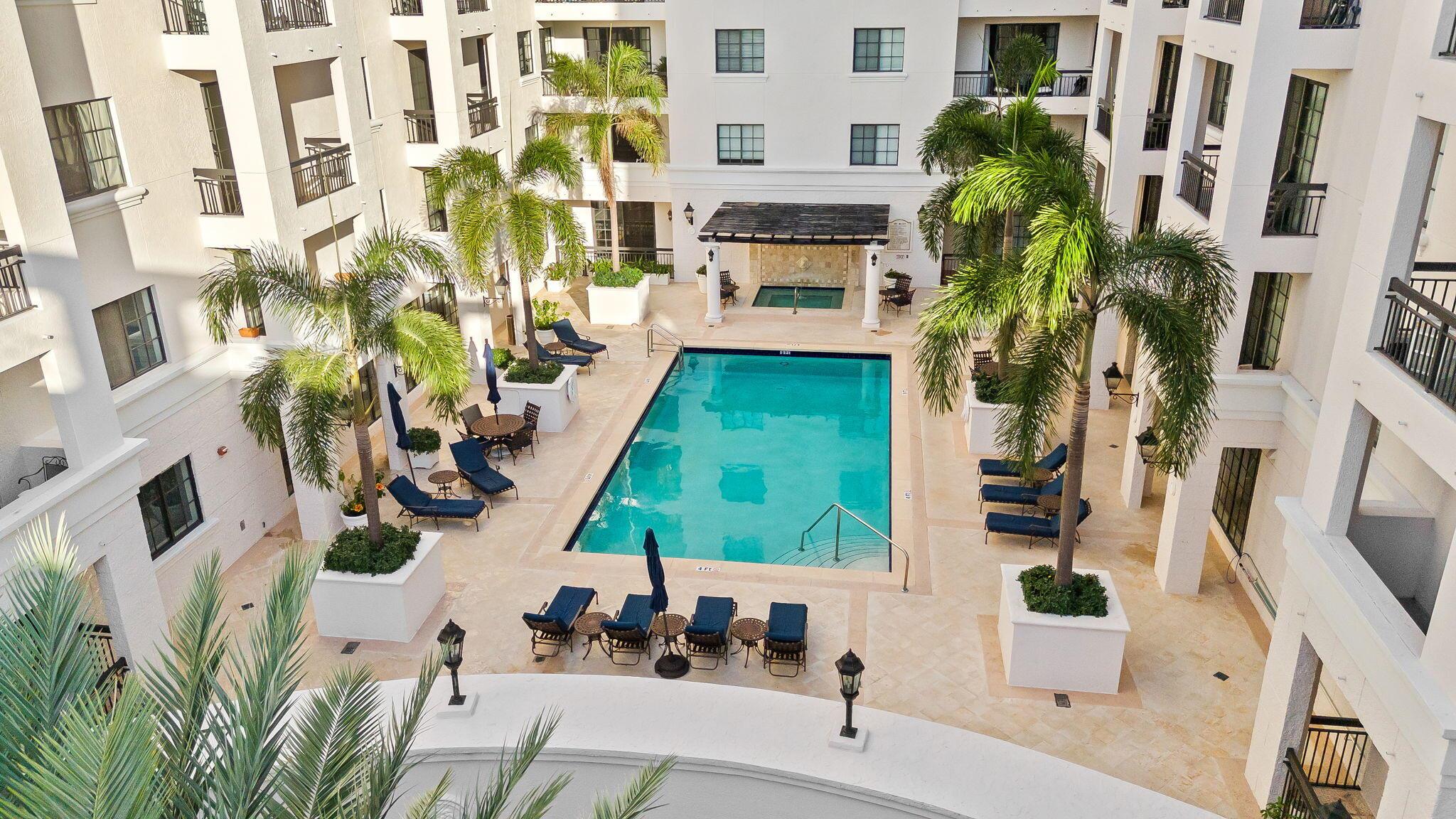 BOCA GRAND - Residential