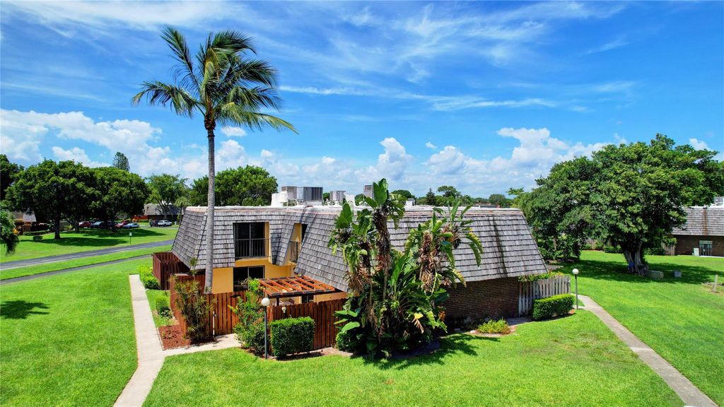 Photo of 3561 Silver Lace Lane #61, Boynton Beach, FL 33436 (MLS # F10395283)