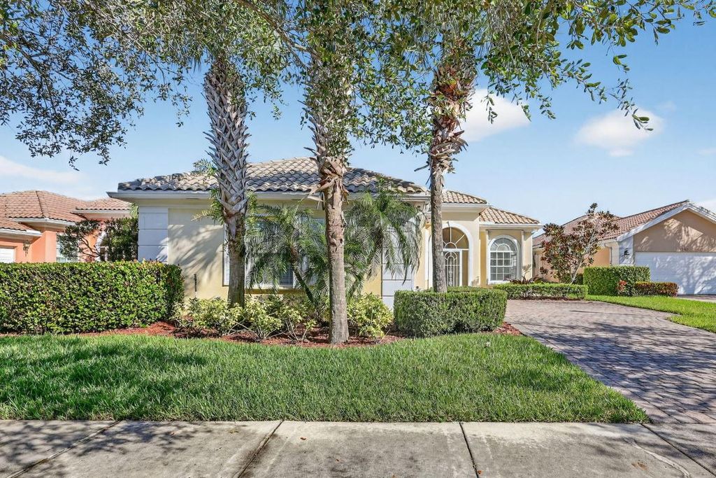 Photo of 12172 SW Lockhaven Court SW, Port Saint Lucie, FL 34987 (MLS # R11131052)