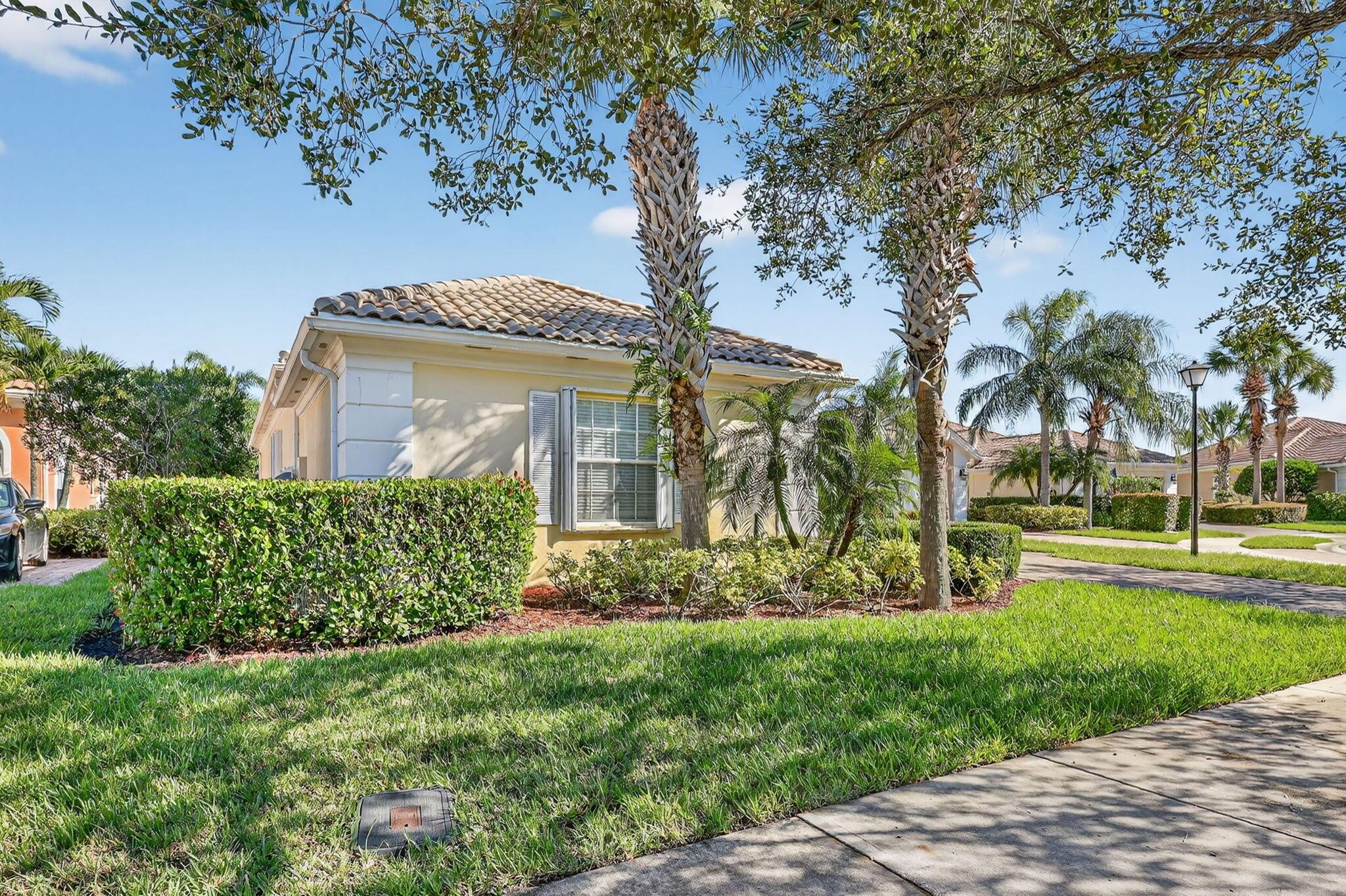 12172 SW Lockhaven Court SW
