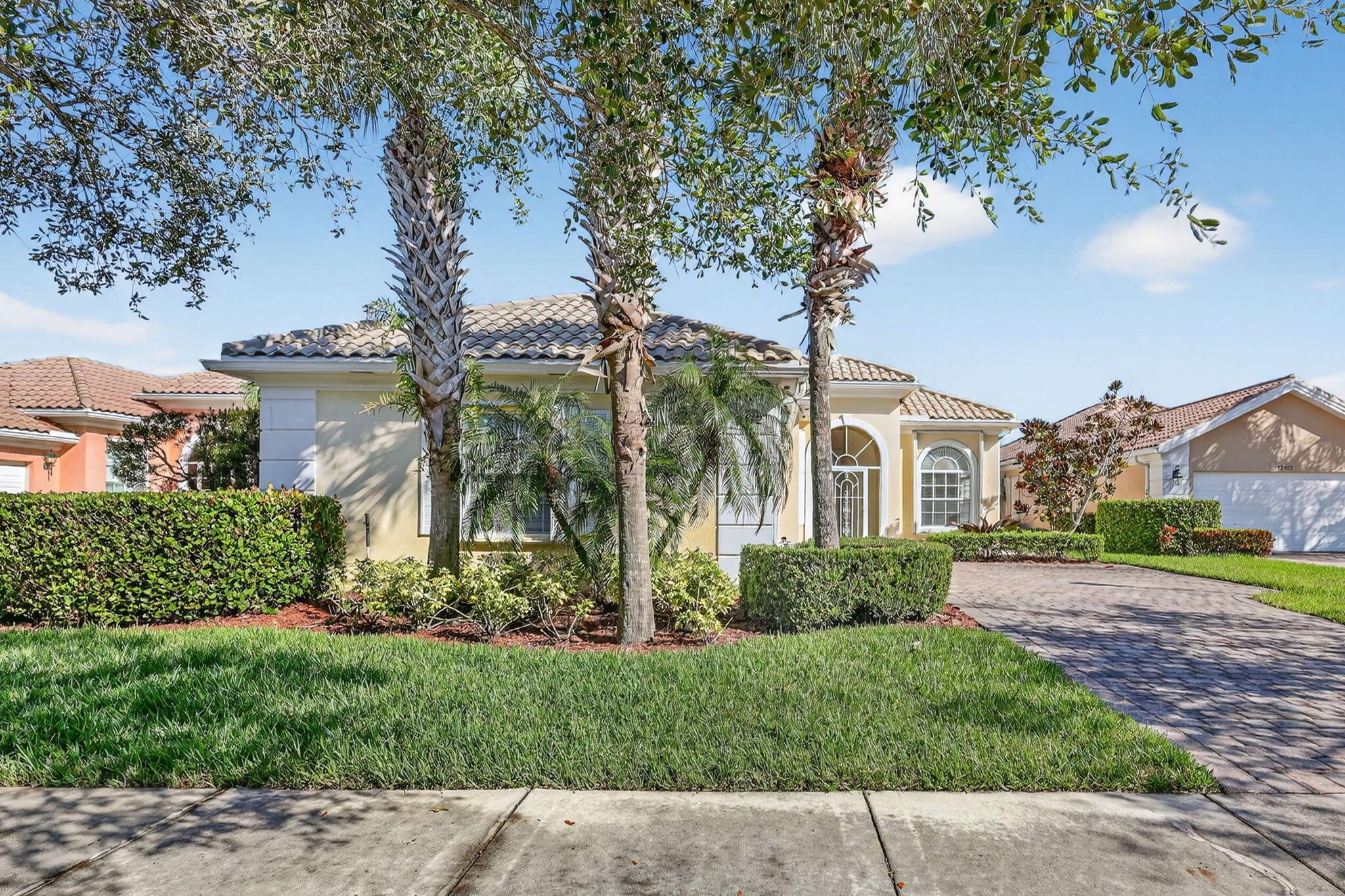 12172 SW Lockhaven Court SW