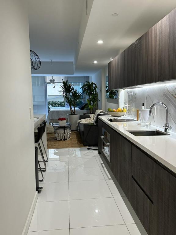 851 NE 1st Avenue 306