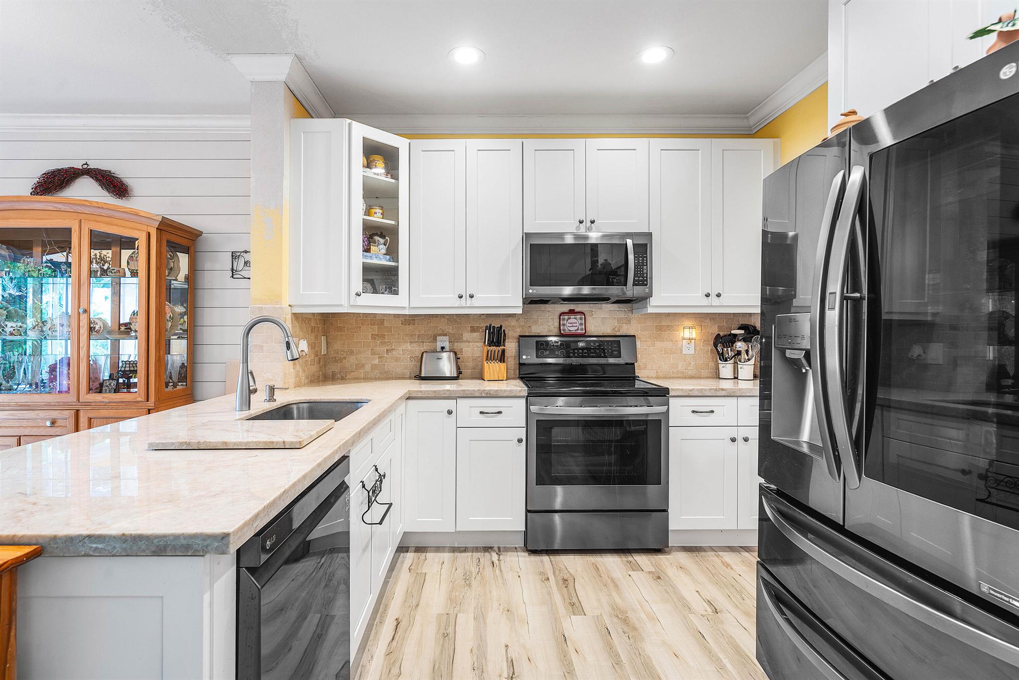 5404 E Pointe Villa Drive 5406