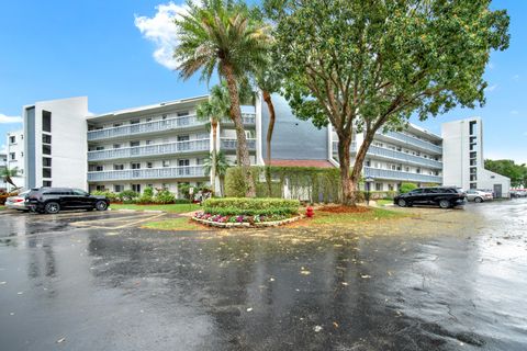 A home in Lake Worth