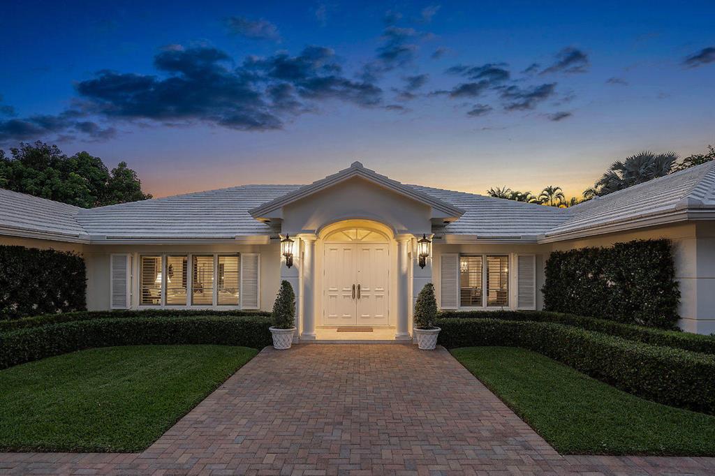 ROYAL PALM YACHT & COUNTRY CLUB - Residential