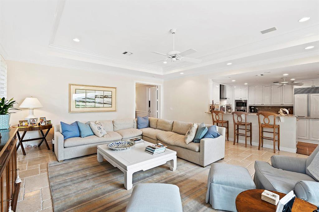 ROYAL PALM YACHT & COUNTRY CLUB - Residential