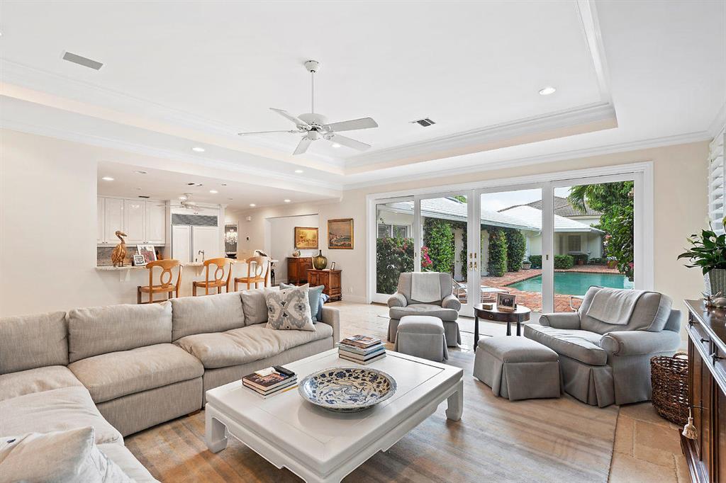 ROYAL PALM YACHT & COUNTRY CLUB - Residential