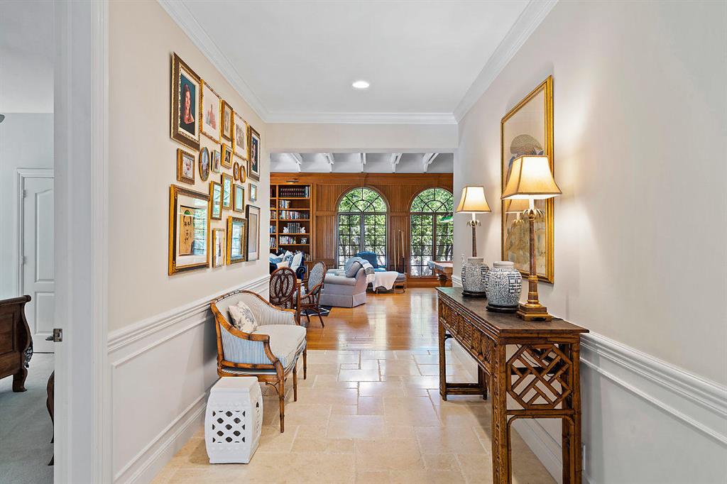 ROYAL PALM YACHT & COUNTRY CLUB - Residential