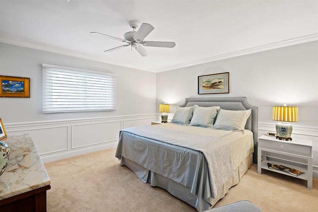 ROYAL PALM YACHT & COUNTRY CLUB - Residential