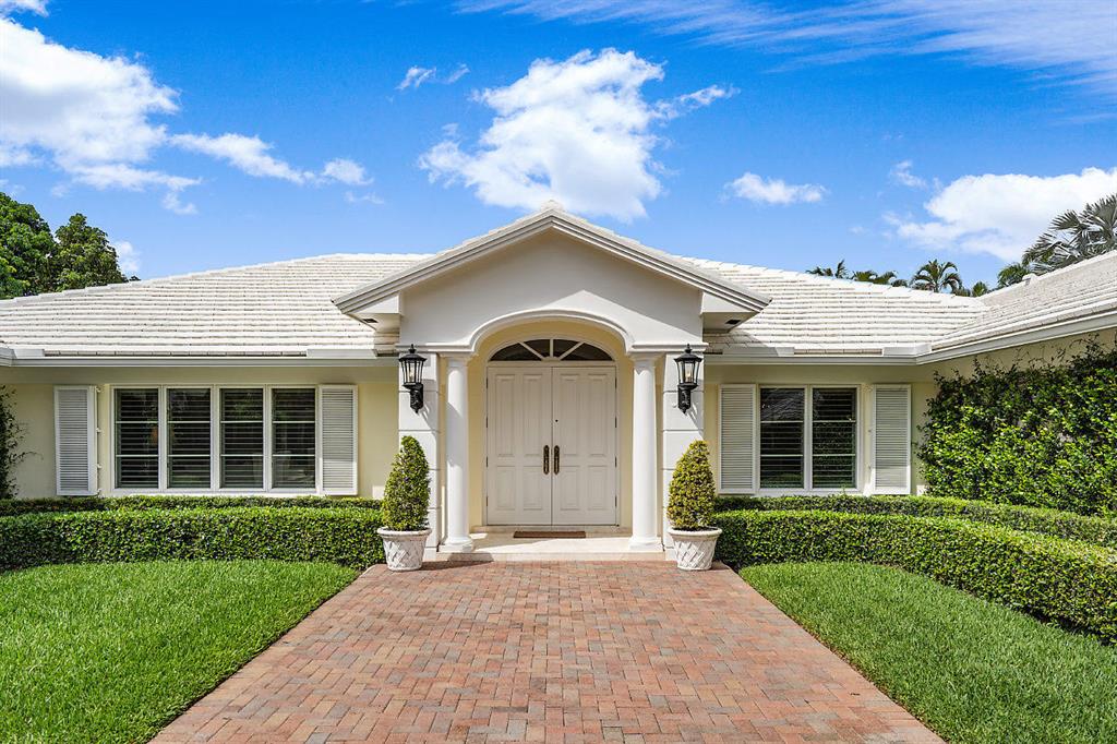 ROYAL PALM YACHT & COUNTRY CLUB - Residential