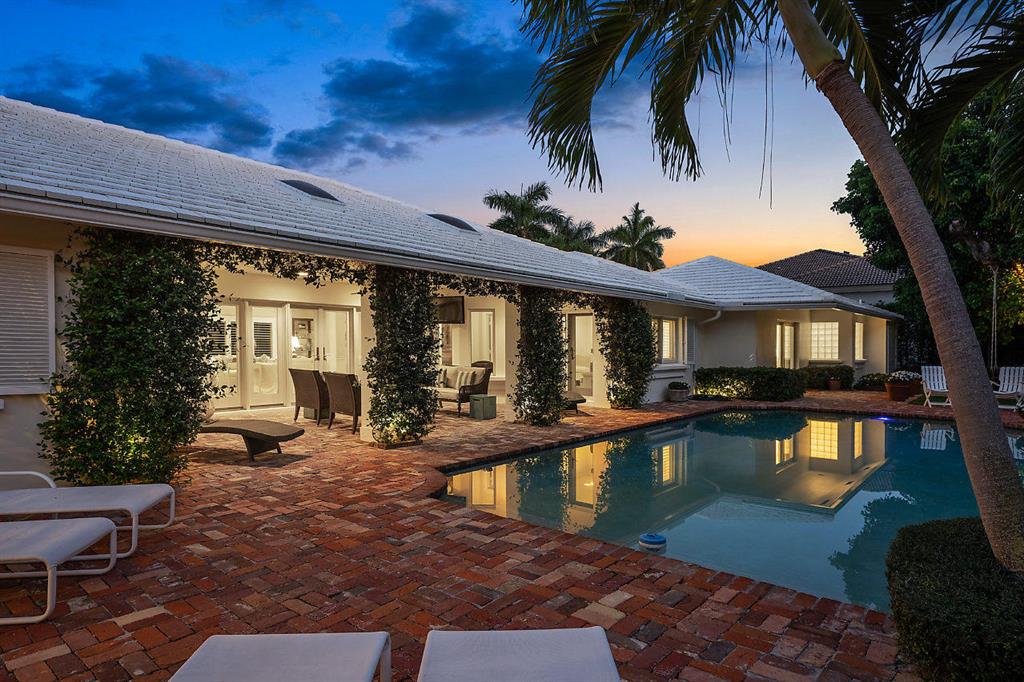 ROYAL PALM YACHT & COUNTRY CLUB - Residential