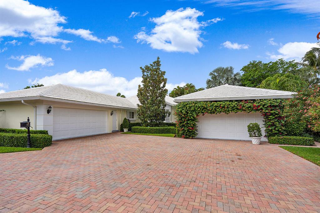 ROYAL PALM YACHT & COUNTRY CLUB - Residential