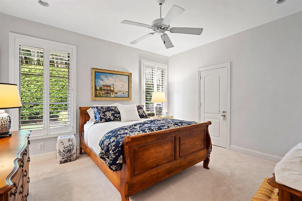 ROYAL PALM YACHT & COUNTRY CLUB - Residential