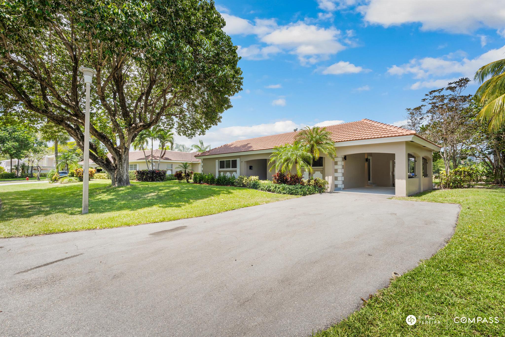 3011 N Palm Aire Drive