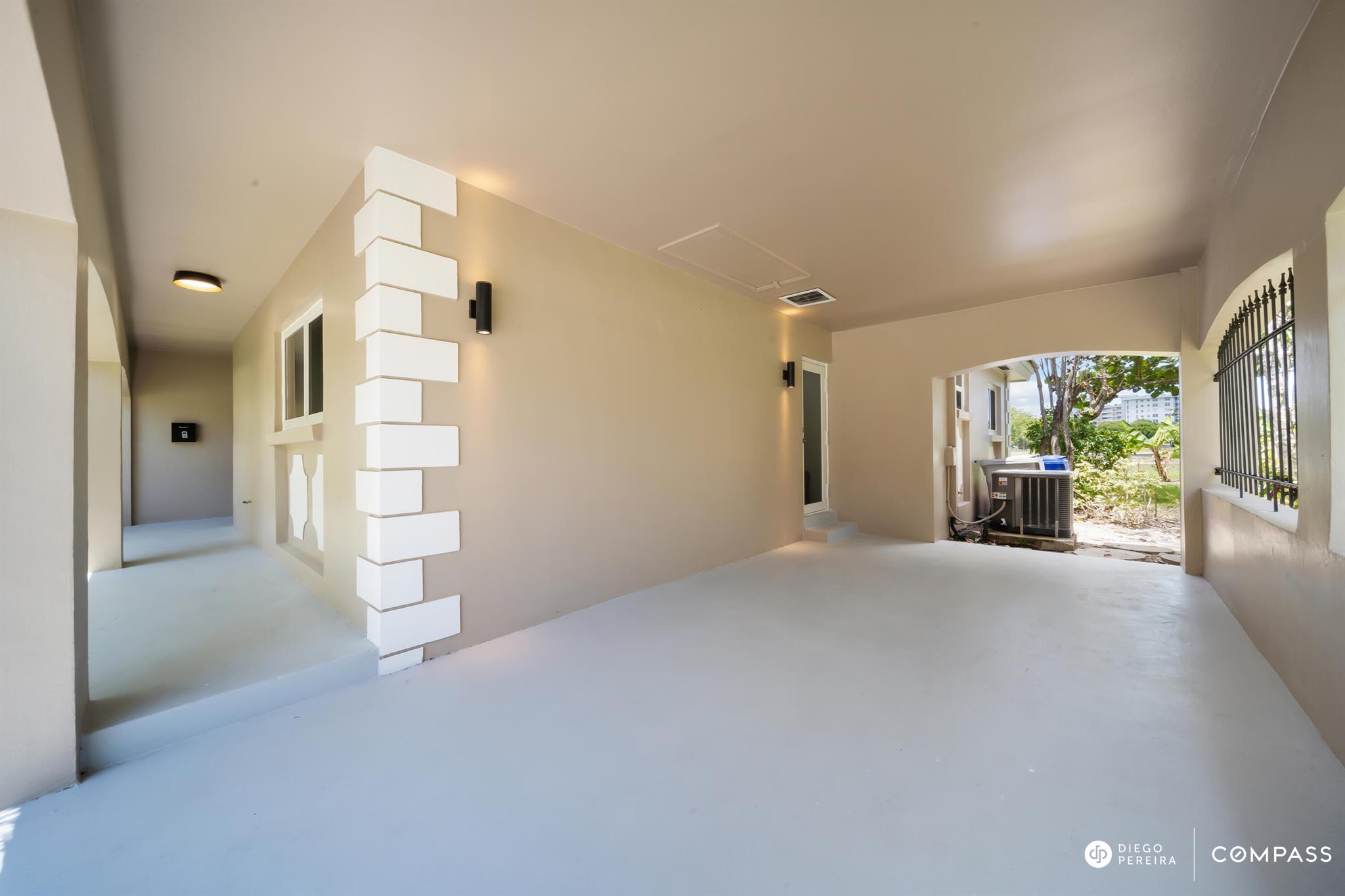 3011 N Palm Aire Drive