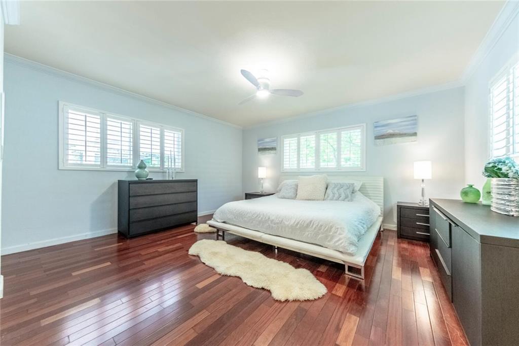 HOLLYWOOD LAKES SEC - Residential