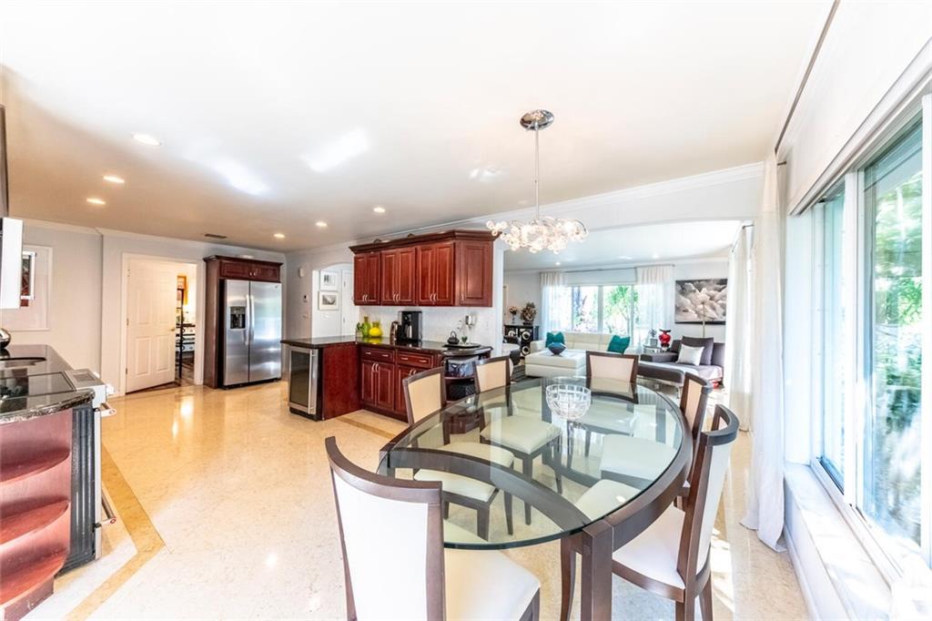 HOLLYWOOD LAKES SEC - Residential