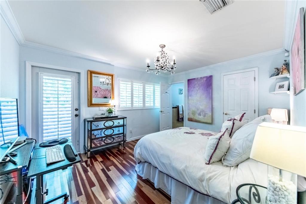 HOLLYWOOD LAKES SEC - Residential