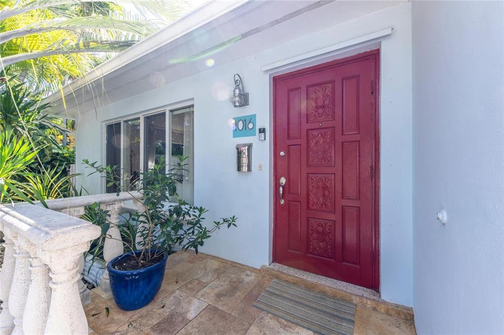 HOLLYWOOD LAKES SEC - Residential