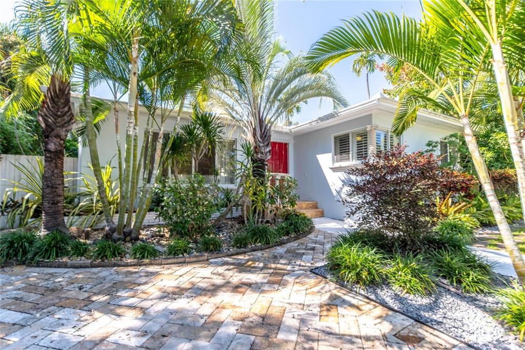 HOLLYWOOD LAKES SEC - Residential