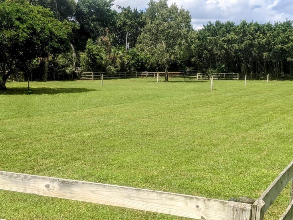 PALM BEACH LITTLE RANCHES EAST OF WELLINGTON - Land