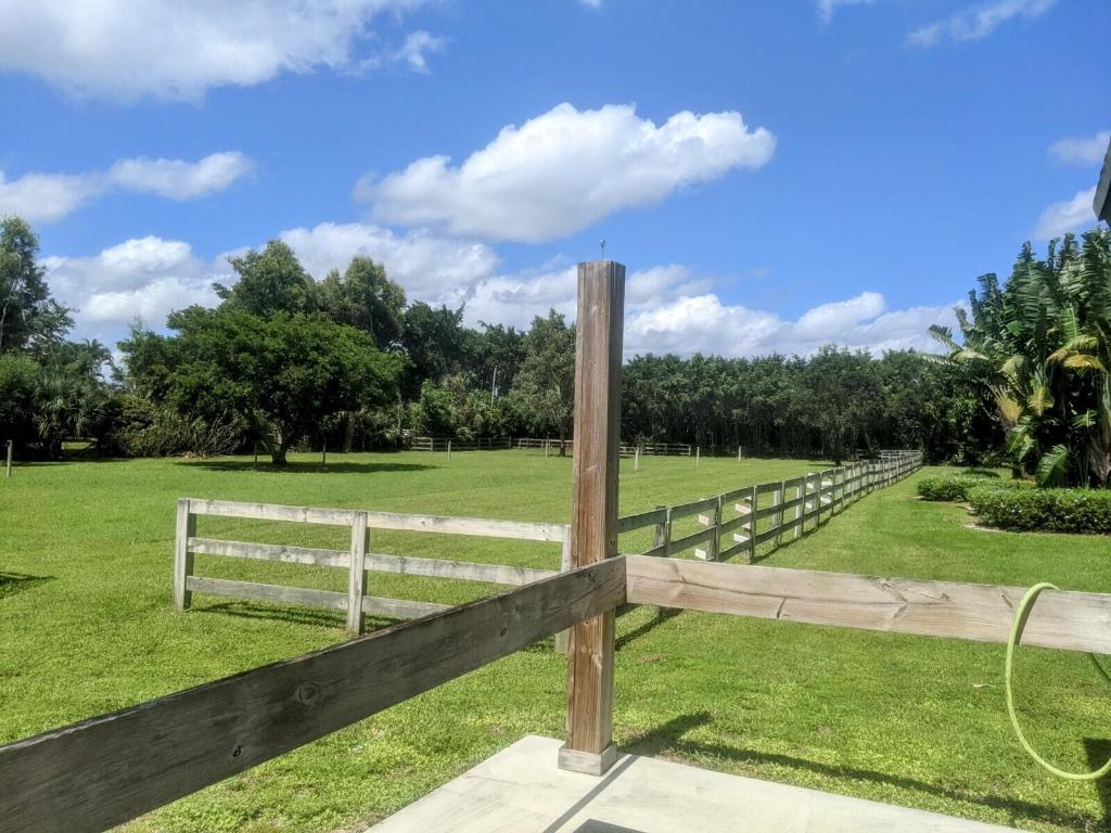 PALM BEACH LITTLE RANCHES EAST OF WELLINGTON - Land