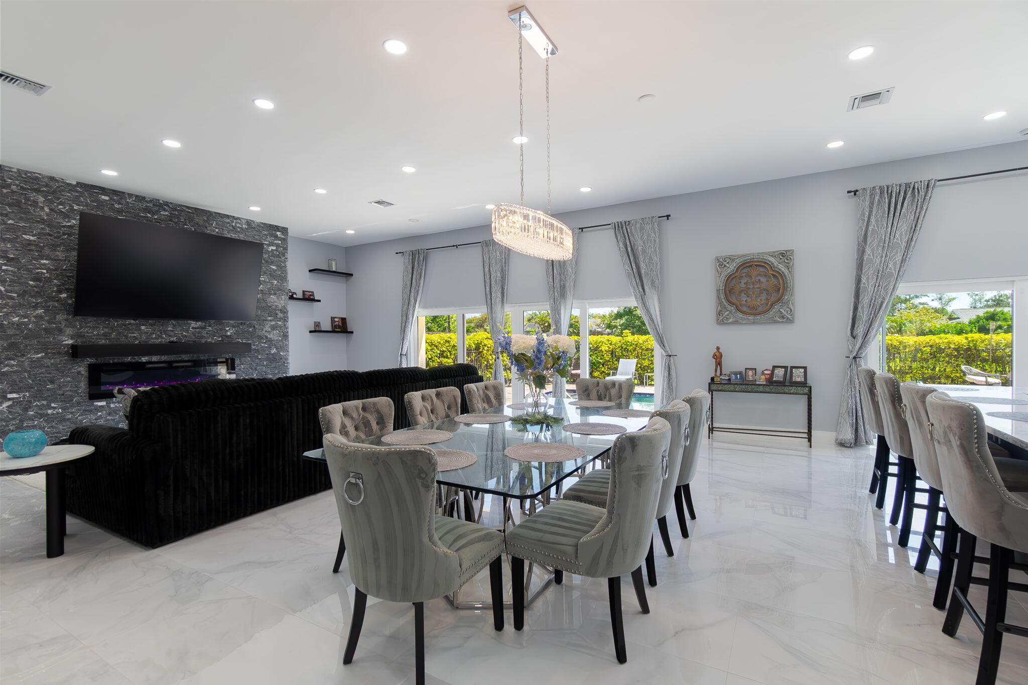SUGAR POND MANOR OF WELLINGTON - Residential