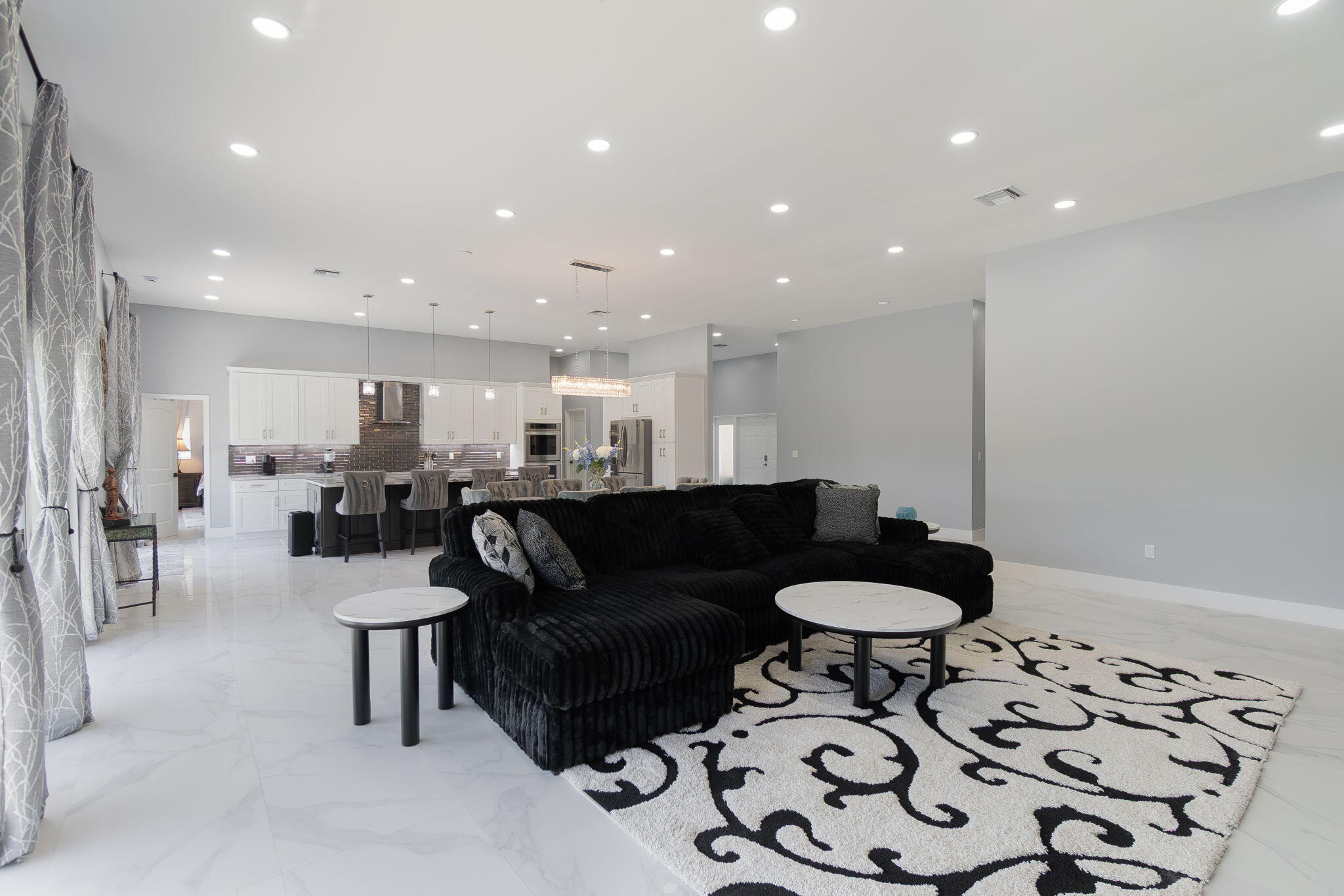 SUGAR POND MANOR OF WELLINGTON - Residential