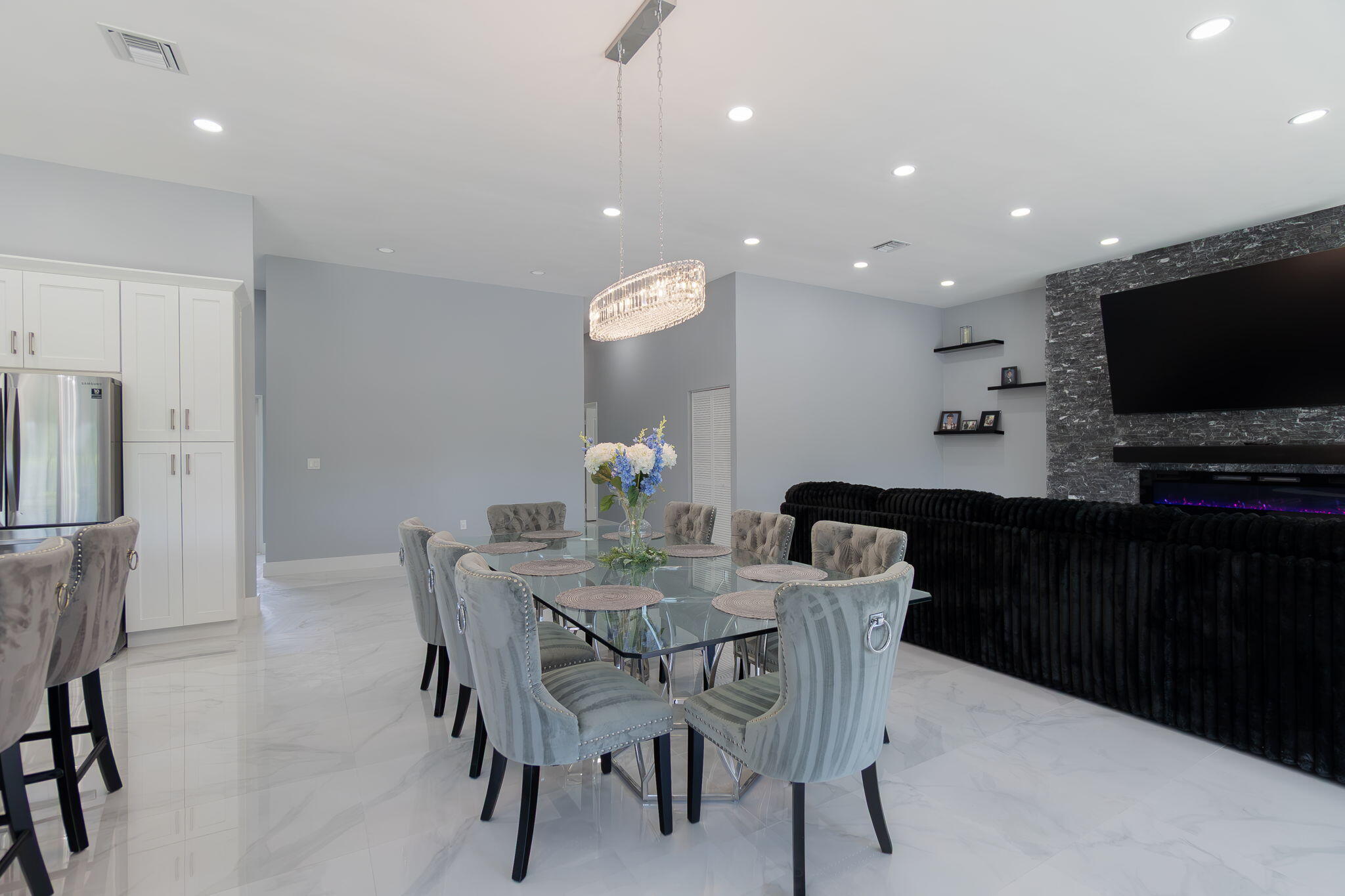 SUGAR POND MANOR OF WELLINGTON - Residential