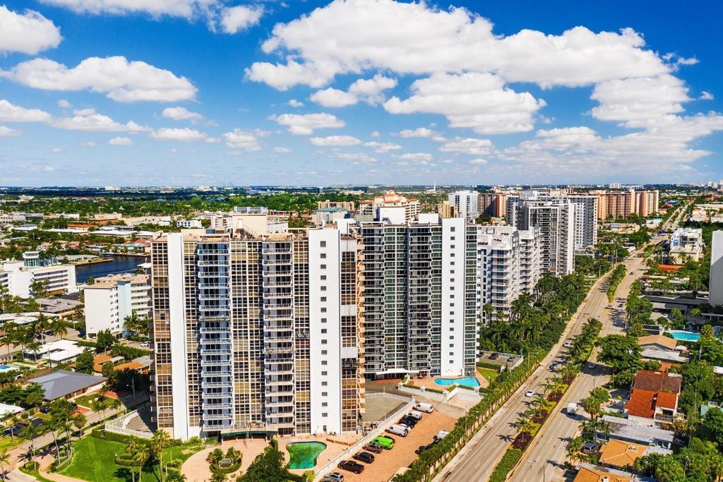 Photo of 2715 N Ocean Boulevard #17D, Fort Lauderdale, FL 33308 (MLS # F10509737)