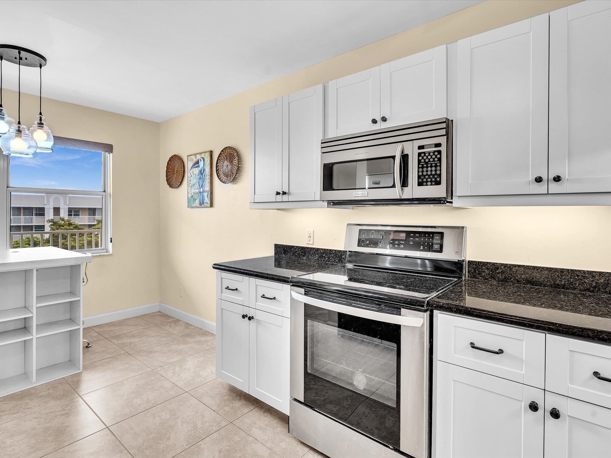 SUNRISE LAKES 188 CONDO - Residential