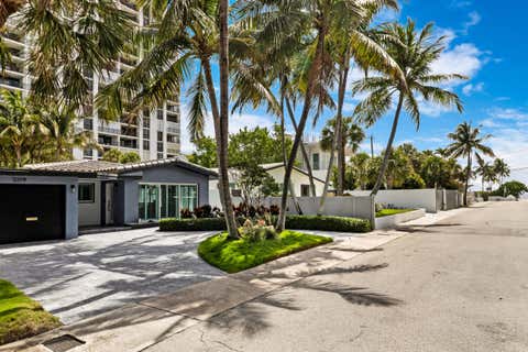 Tiny photo for 3319 NE 18TH Street, Fort Lauderdale, FL 33305 (MLS # B26054347)
