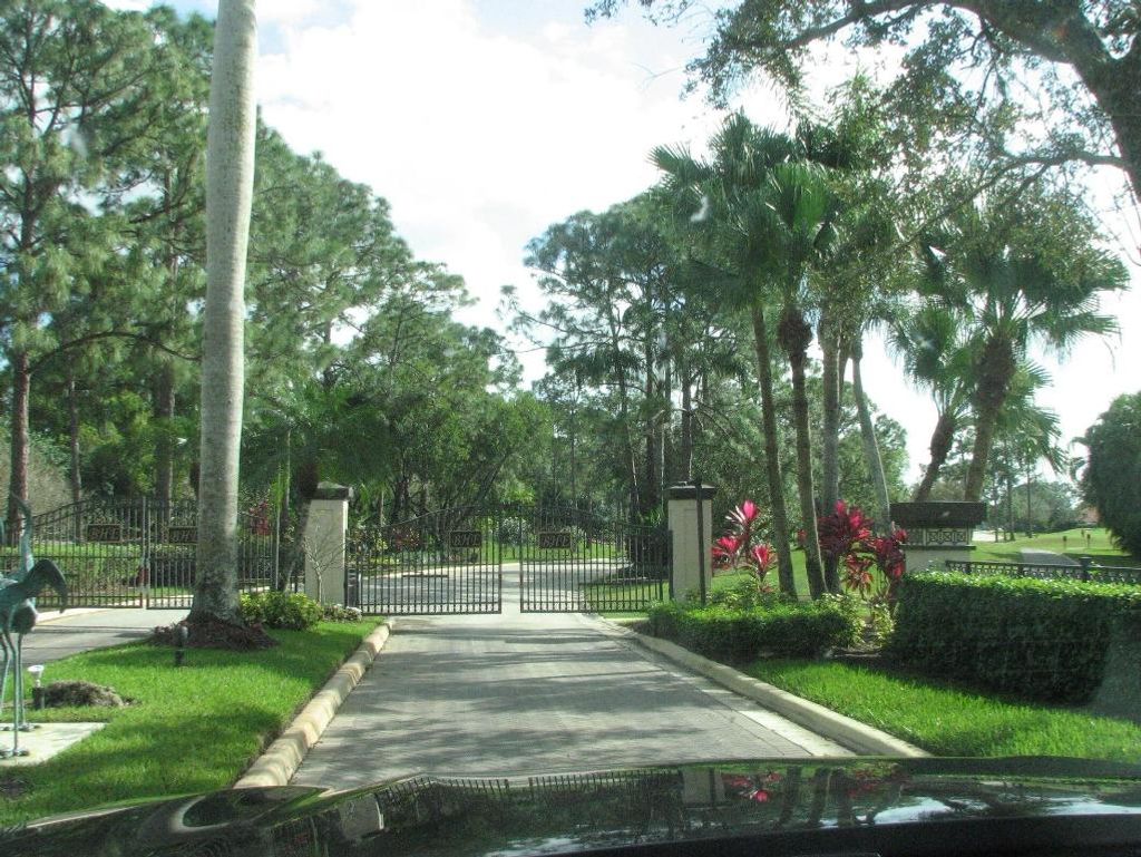 Photo of 11991 Torreyanna Circle, Palm Beach Gardens, FL 33412 (MLS # R11080957)