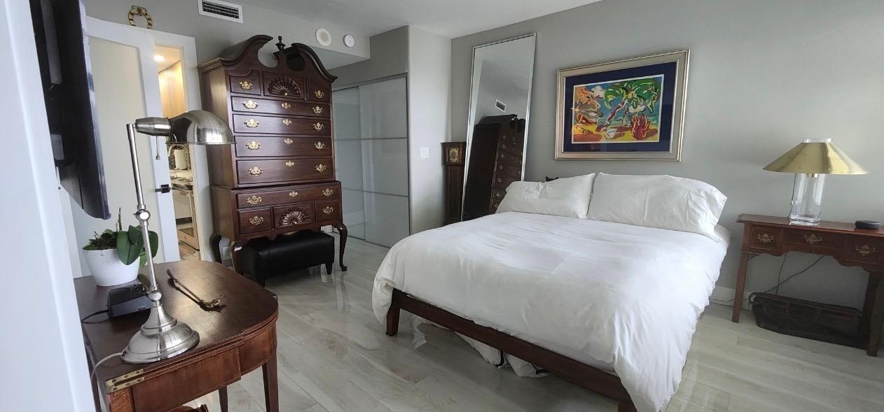 Coral Ridge Towers North - Residential