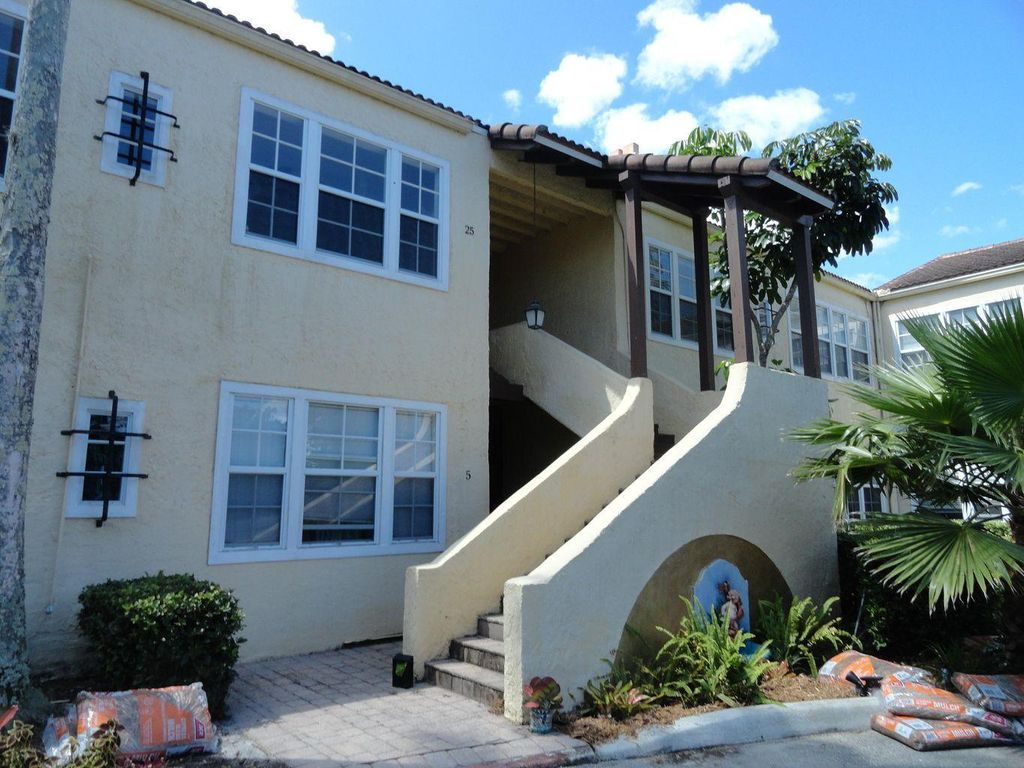 Photo of 2605 Saint Lucie Boulevard #25, Fort Pierce, FL 34946 (MLS # R10697936)