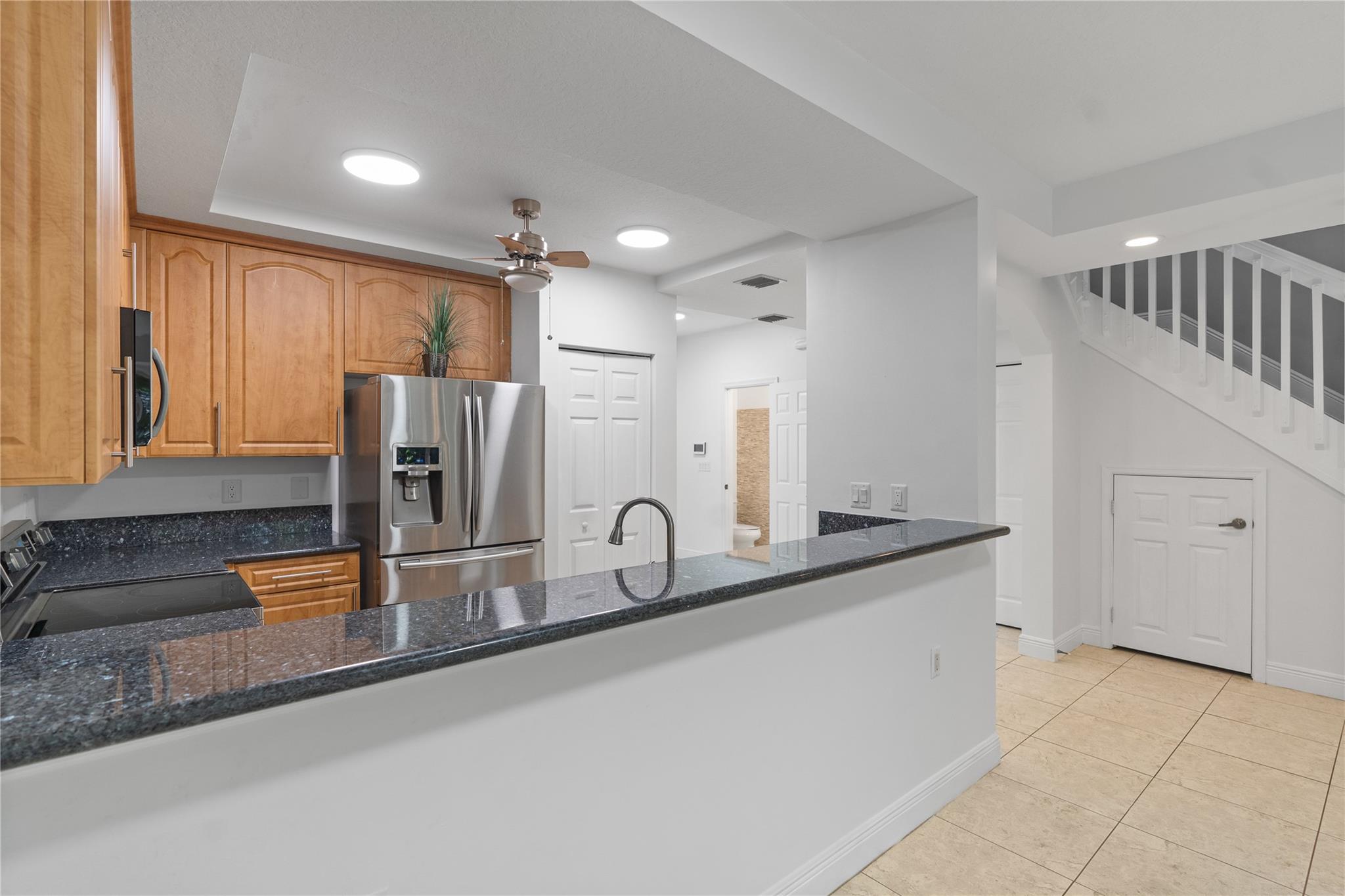 2652 NE 30th Pl 2652